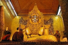 Mahamiamuni Buddha image Mandalay